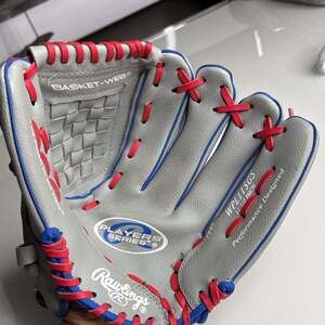 Rawlings WPL115GS Players Series 11.5" Youth Baseball Glove - Grey/Blue/Red